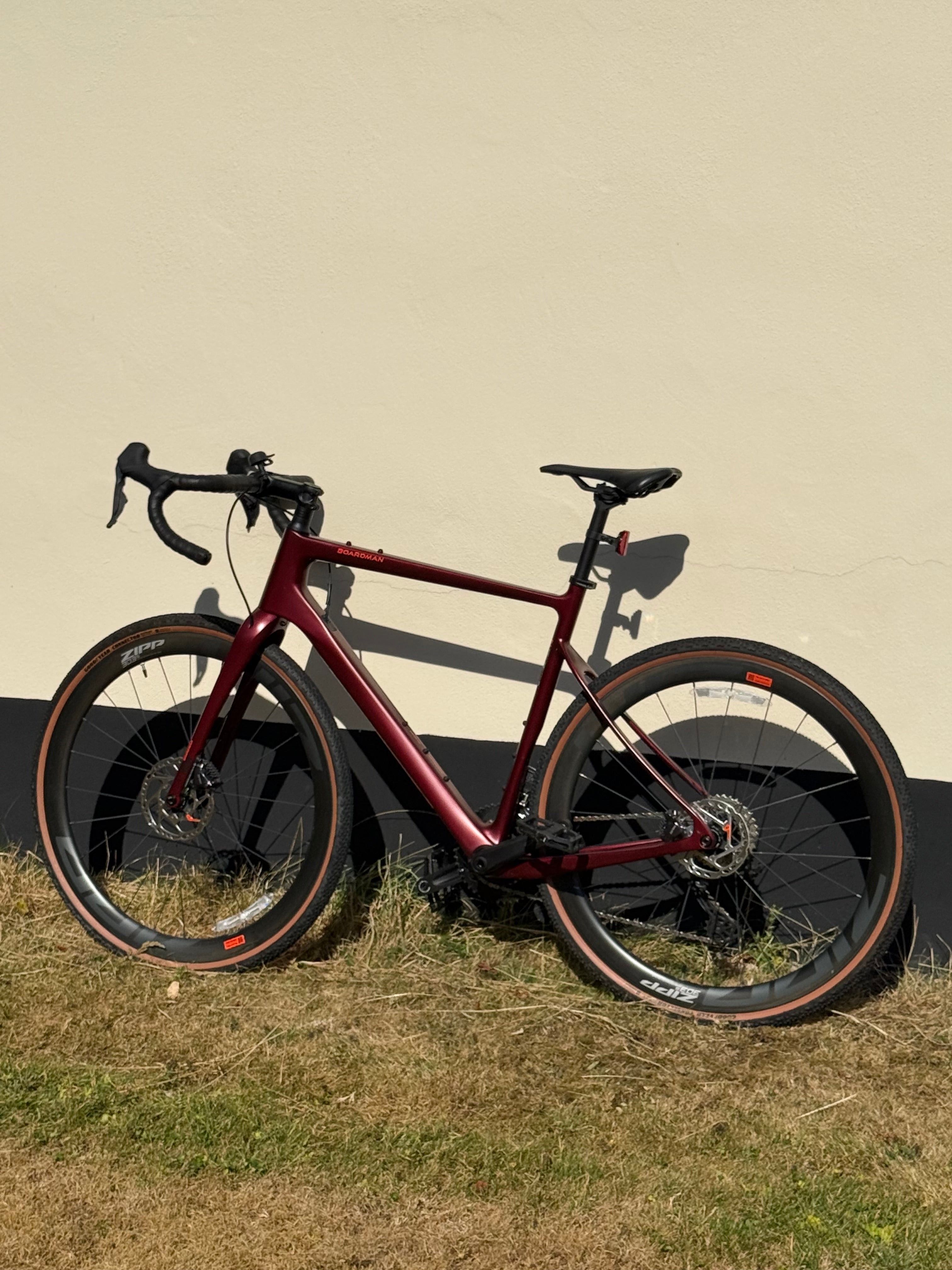 2025 Boardman ADV 9.6 Carbon Adventure Bike