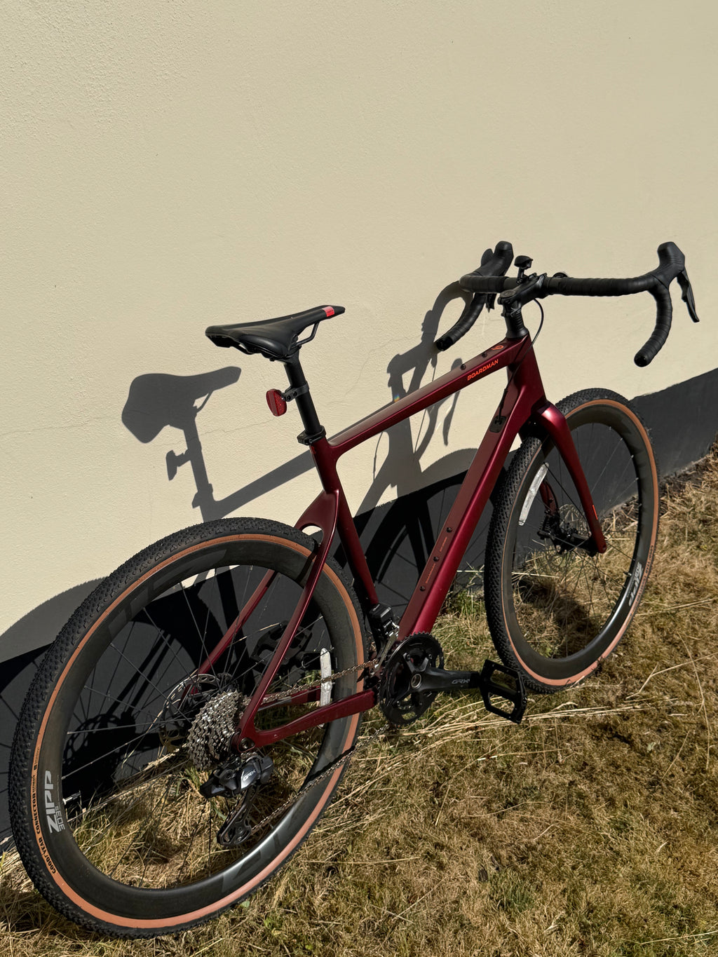 2025 Boardman ADV 9.6 Carbon Adventure Bike