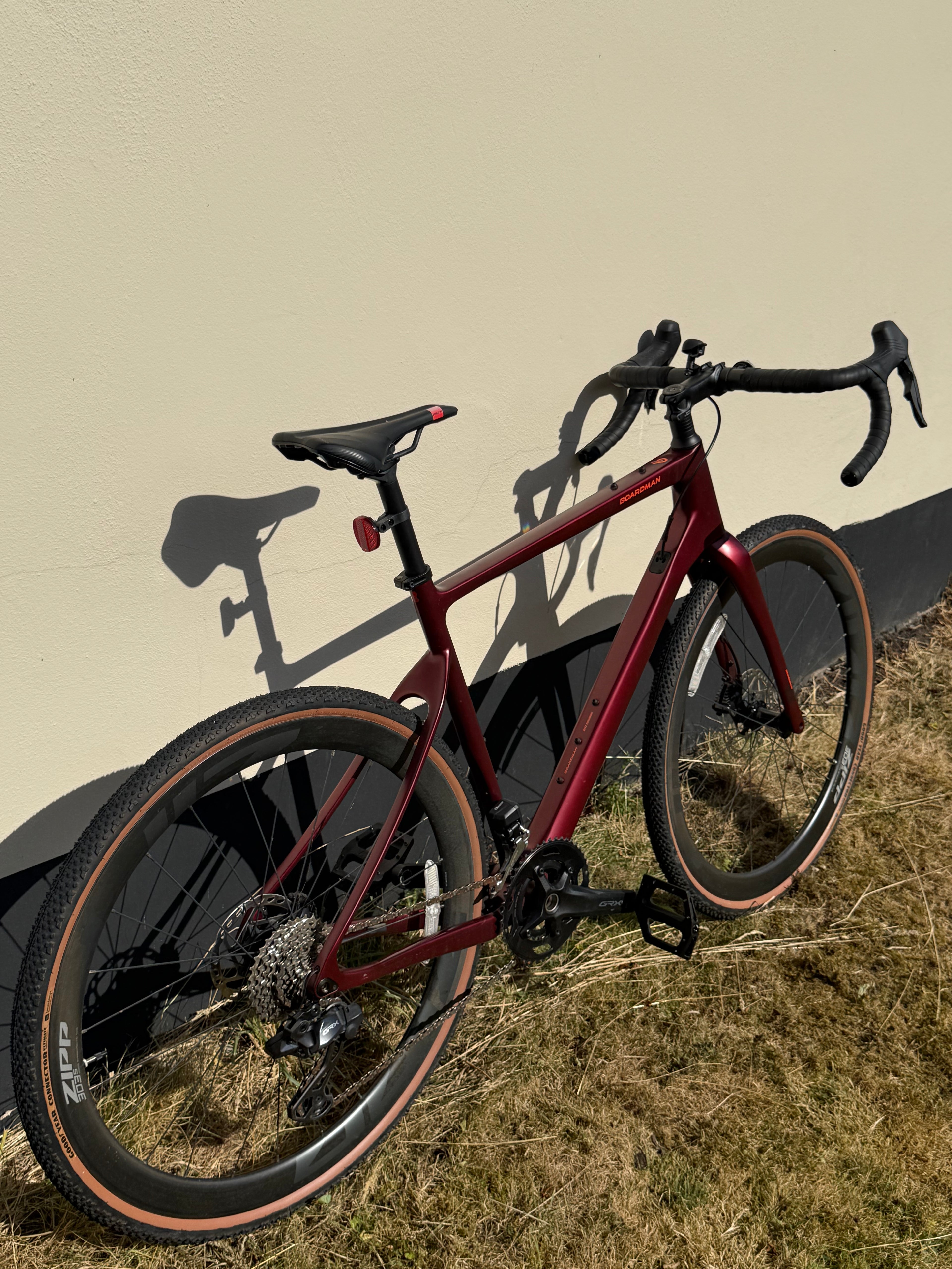 2025 Boardman ADV 9.6 Carbon Adventure Bike