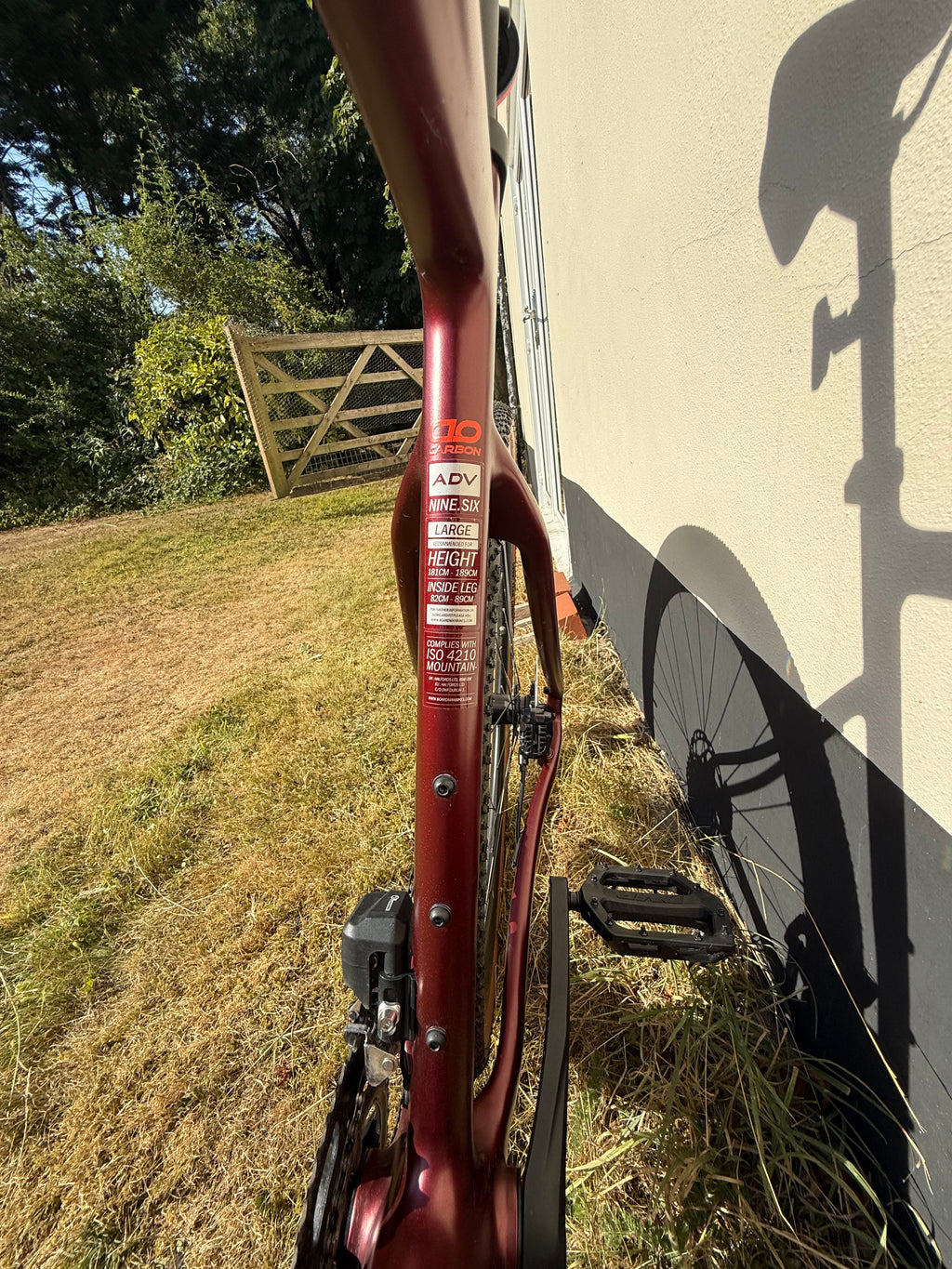2025 Boardman ADV 9.6 Carbon Adventure Bike