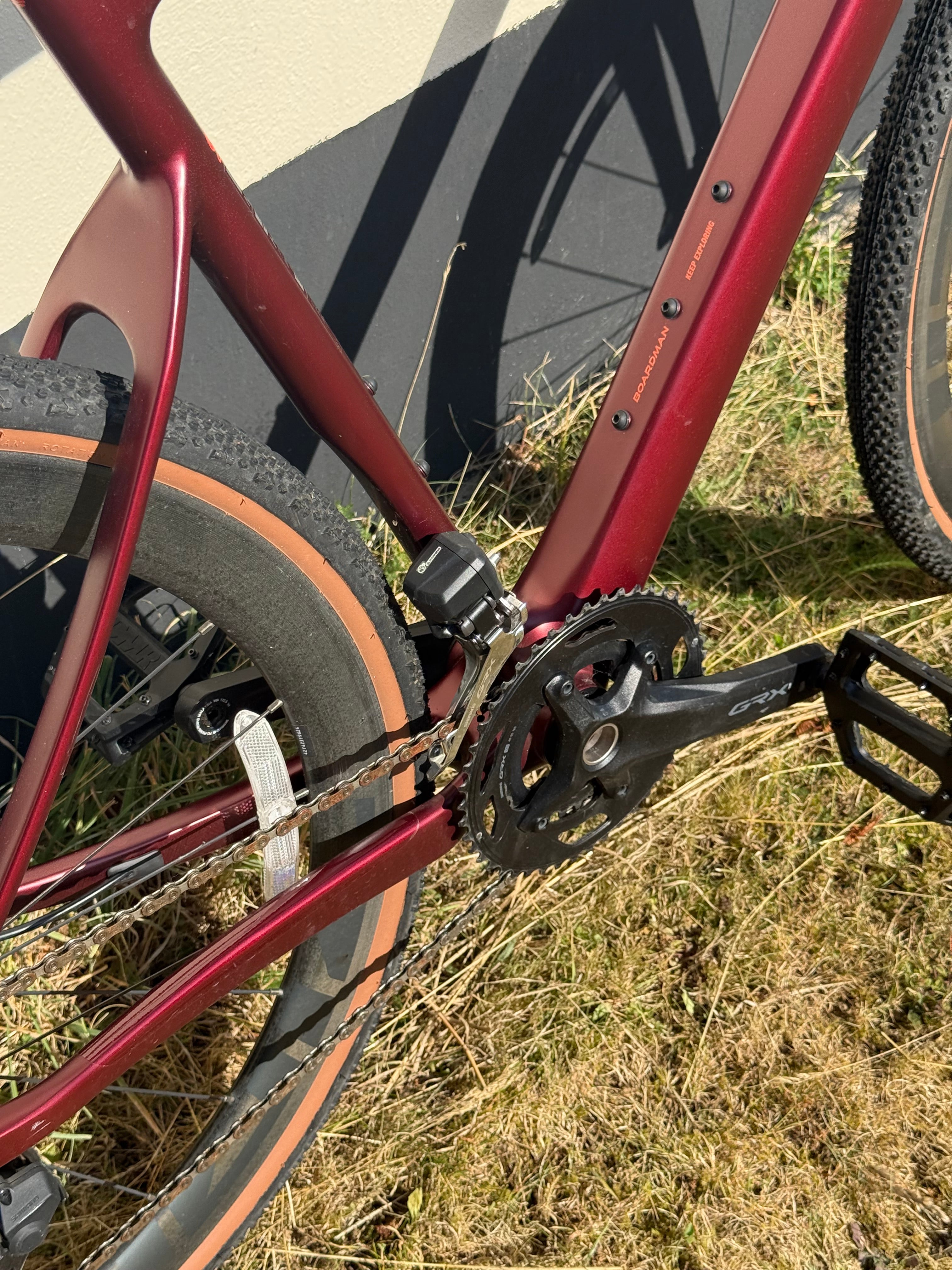 2025 Boardman ADV 9.6 Carbon Adventure Bike - Shimano GRX Di2 groupset detail